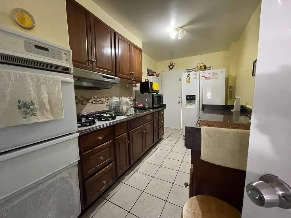 351 Autumn Avenue Brooklyn NY 11208