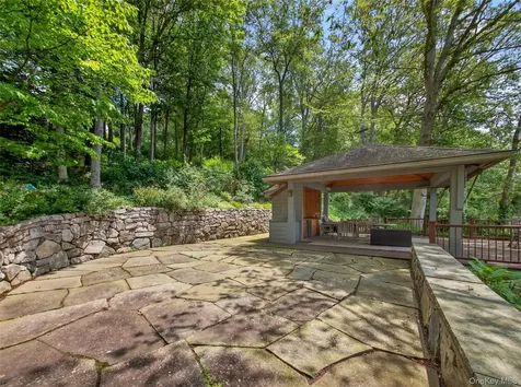 6 Old Cranberry Road Sloatsburg NY 10974
