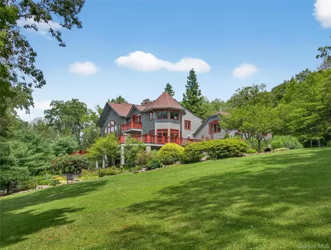 6 Old Cranberry Road Sloatsburg NY 10974