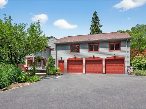 6 Old Cranberry Road Sloatsburg NY 10974