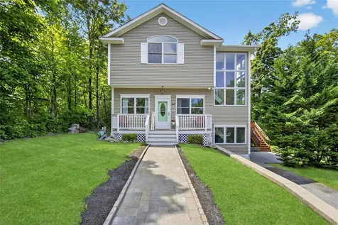 45 Woodland Drive Carmel NY 10512