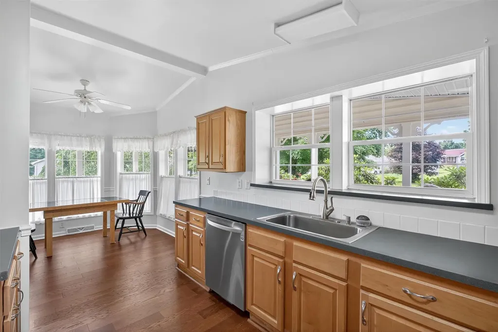 51 Vero Drive Poughkeepsie NY 12603