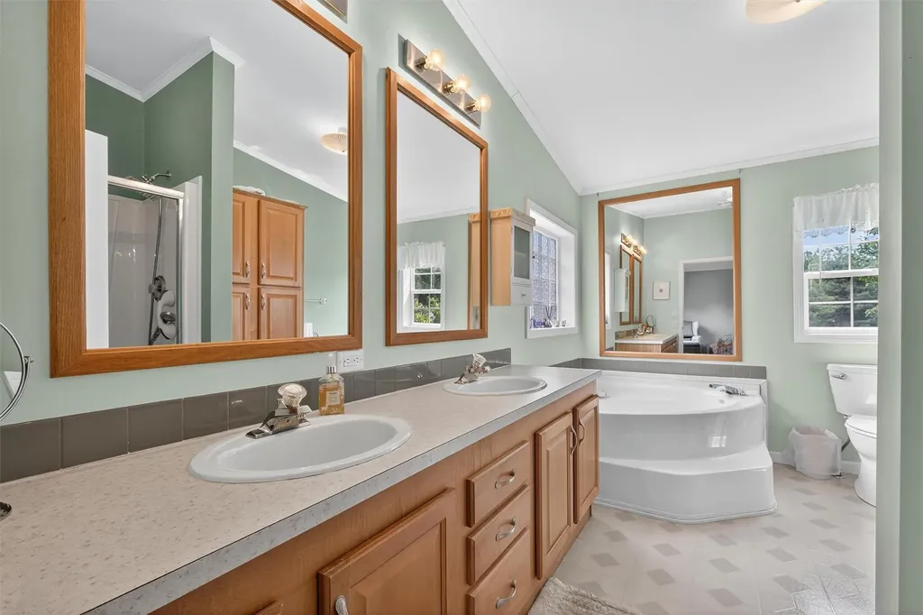 51 Vero Drive Poughkeepsie NY 12603