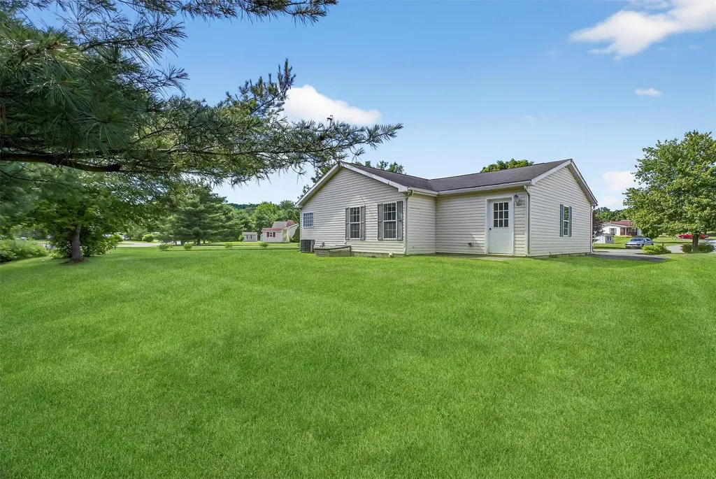51 Vero Drive Poughkeepsie NY 12603