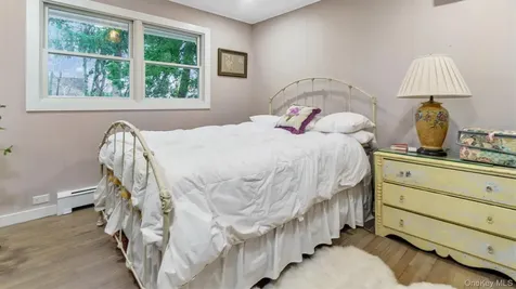 152 158 160 Church Lane Aquebogue NY 11901