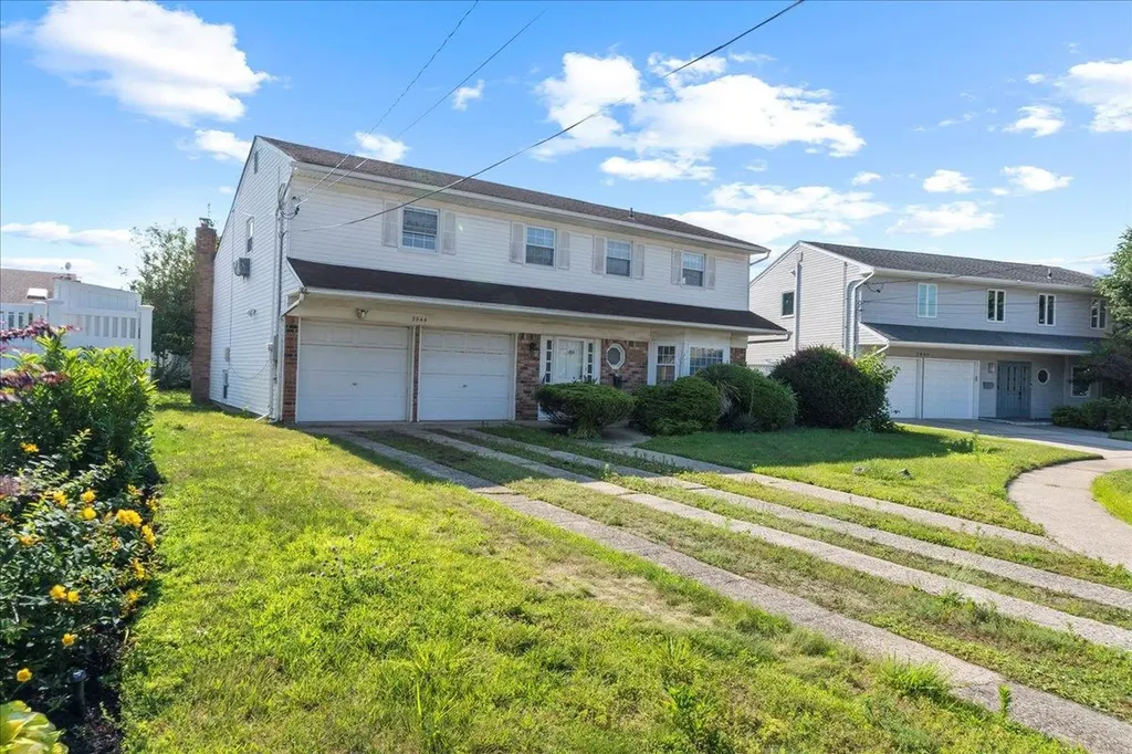 3944 Bea Court Oceanside NY 11572