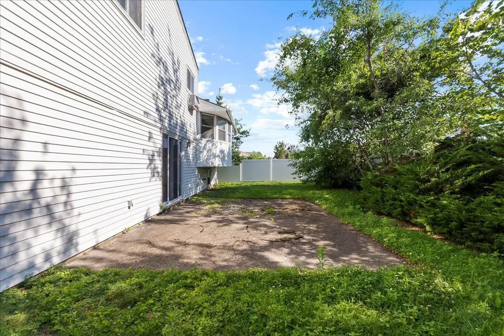 3944 Bea Court Oceanside NY 11572