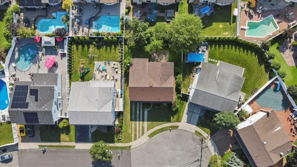 3944 Bea Court Oceanside NY 11572