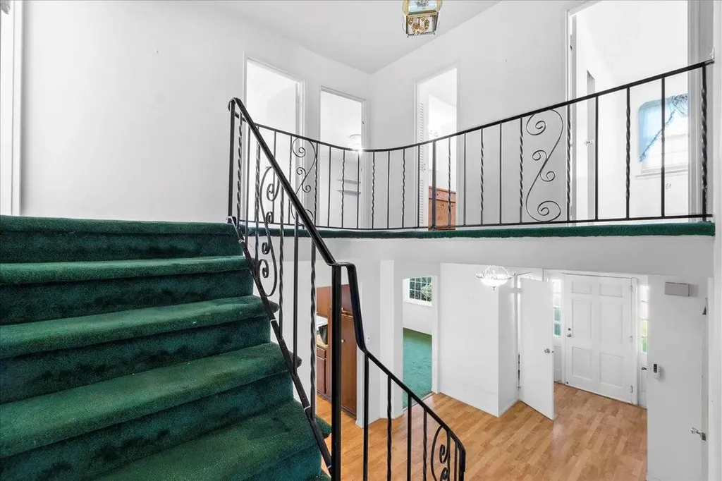 3944 Bea Court Oceanside NY 11572