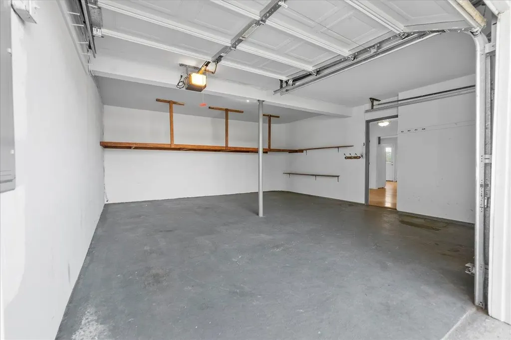 3944 Bea Court Oceanside NY 11572