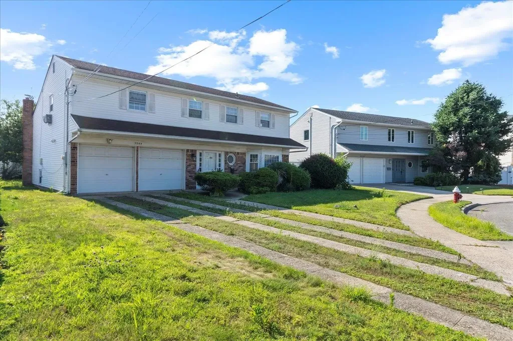 3944 Bea Court Oceanside NY 11572