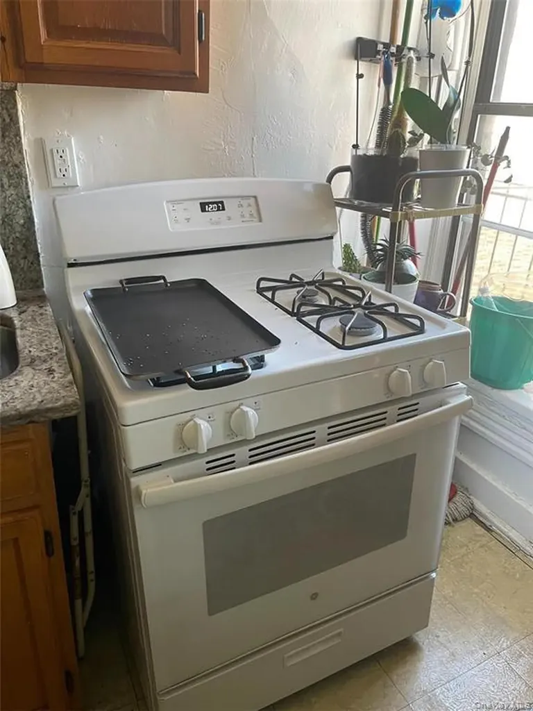 567 Saint Johns Place Brooklyn NY 11238