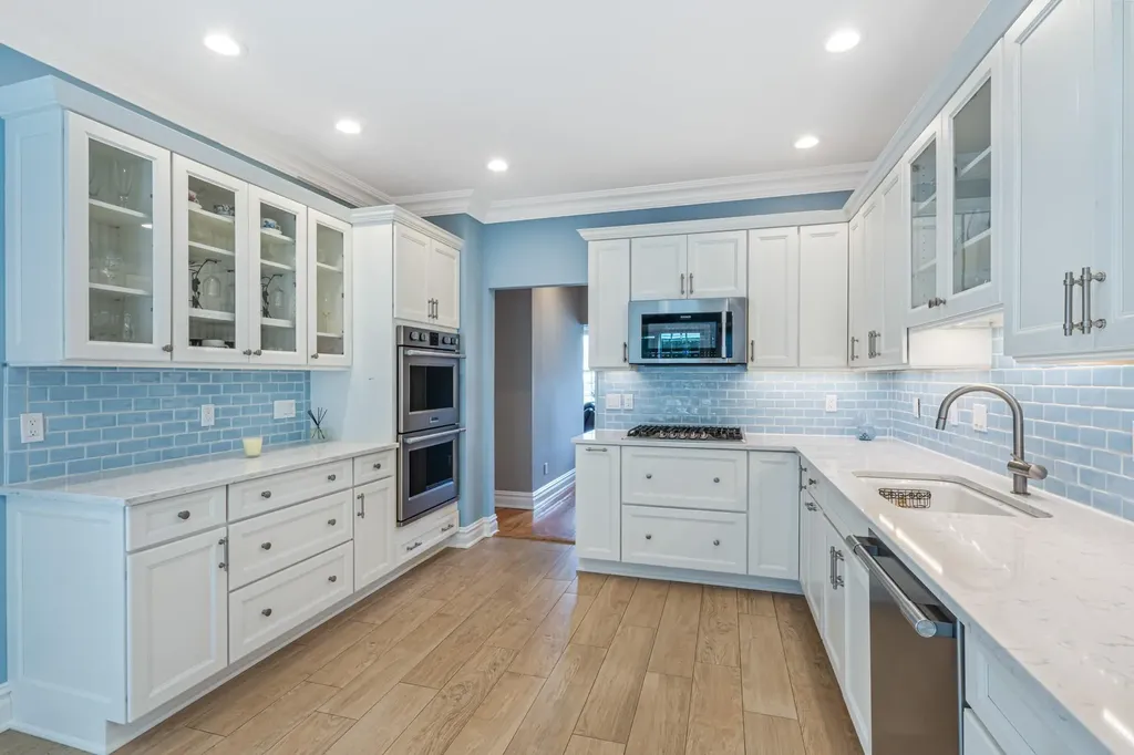 103 Paddington Circle Smithtown NY 11787