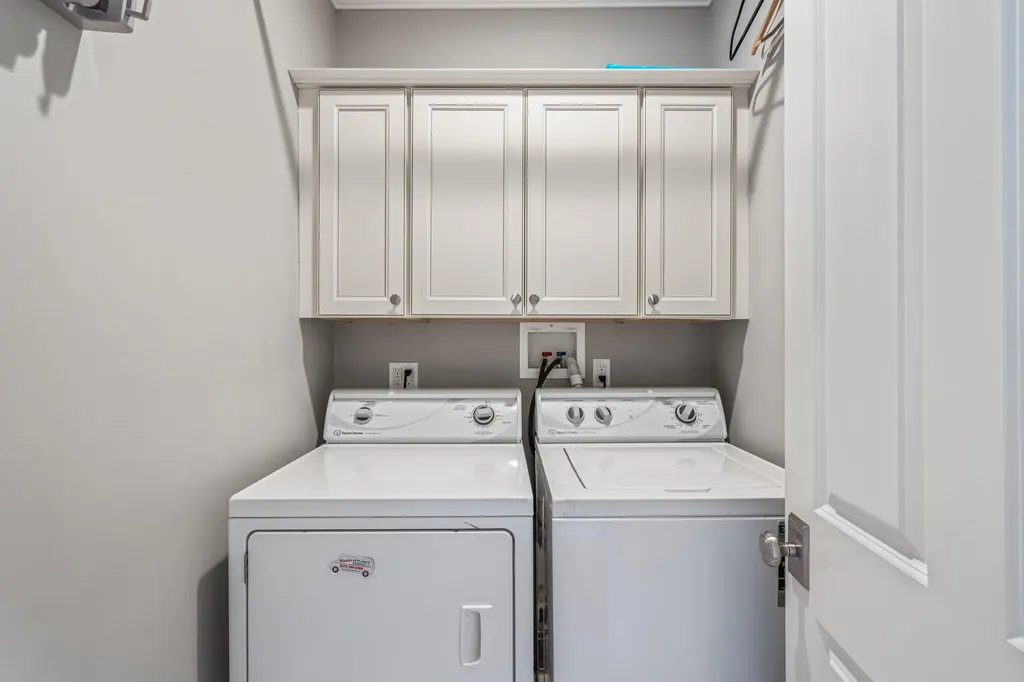 103 Paddington Circle Smithtown NY 11787