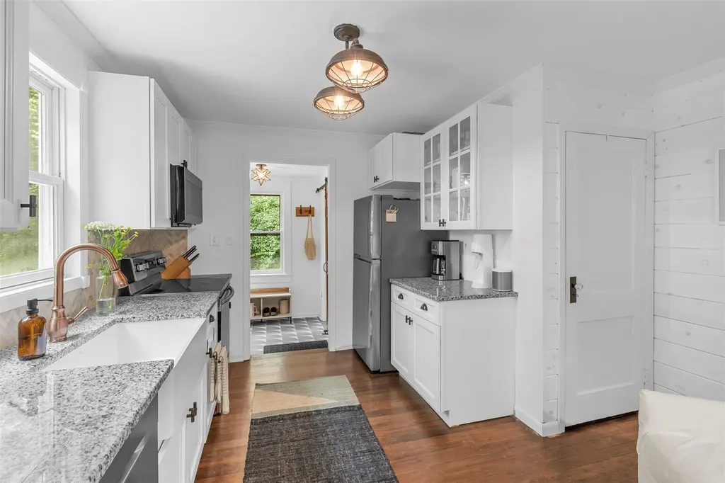 1025 Sawkill Road Kingston NY 12401