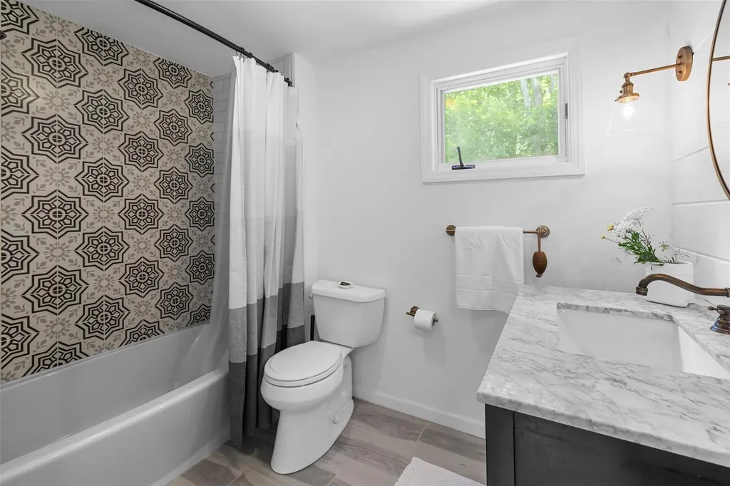 1025 Sawkill Road Kingston NY 12401