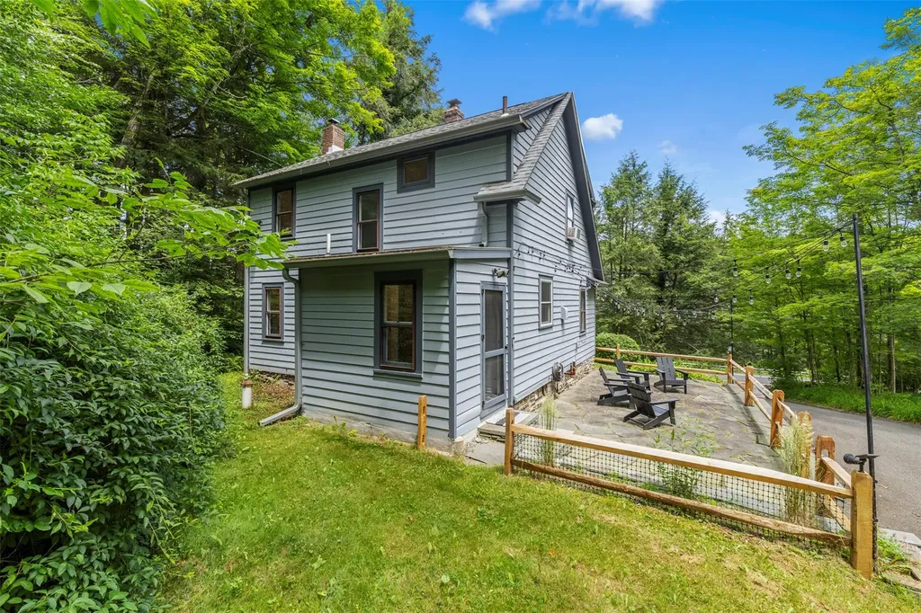 1025 Sawkill Road Kingston NY 12401