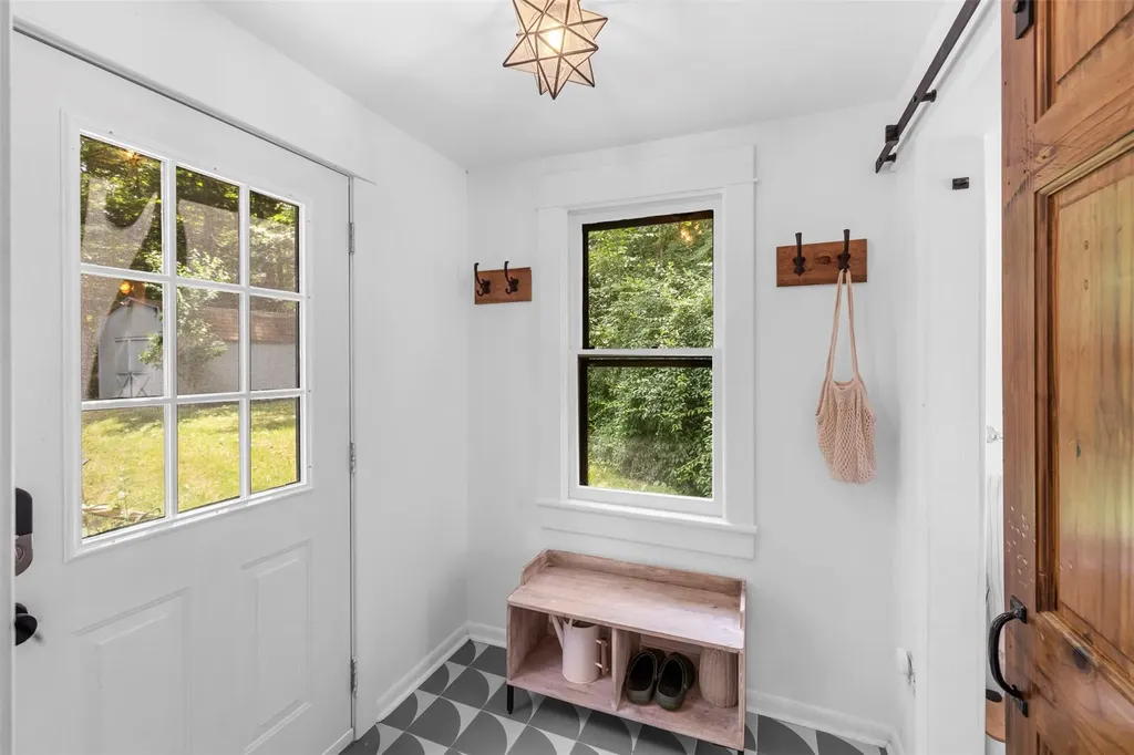 1025 Sawkill Road Kingston NY 12401