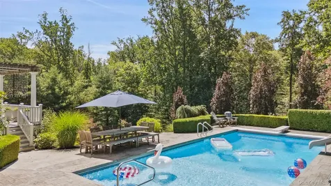 6 Shard Court Katonah NY 10536