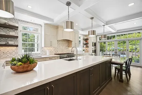 6 Shard Court Katonah NY 10536