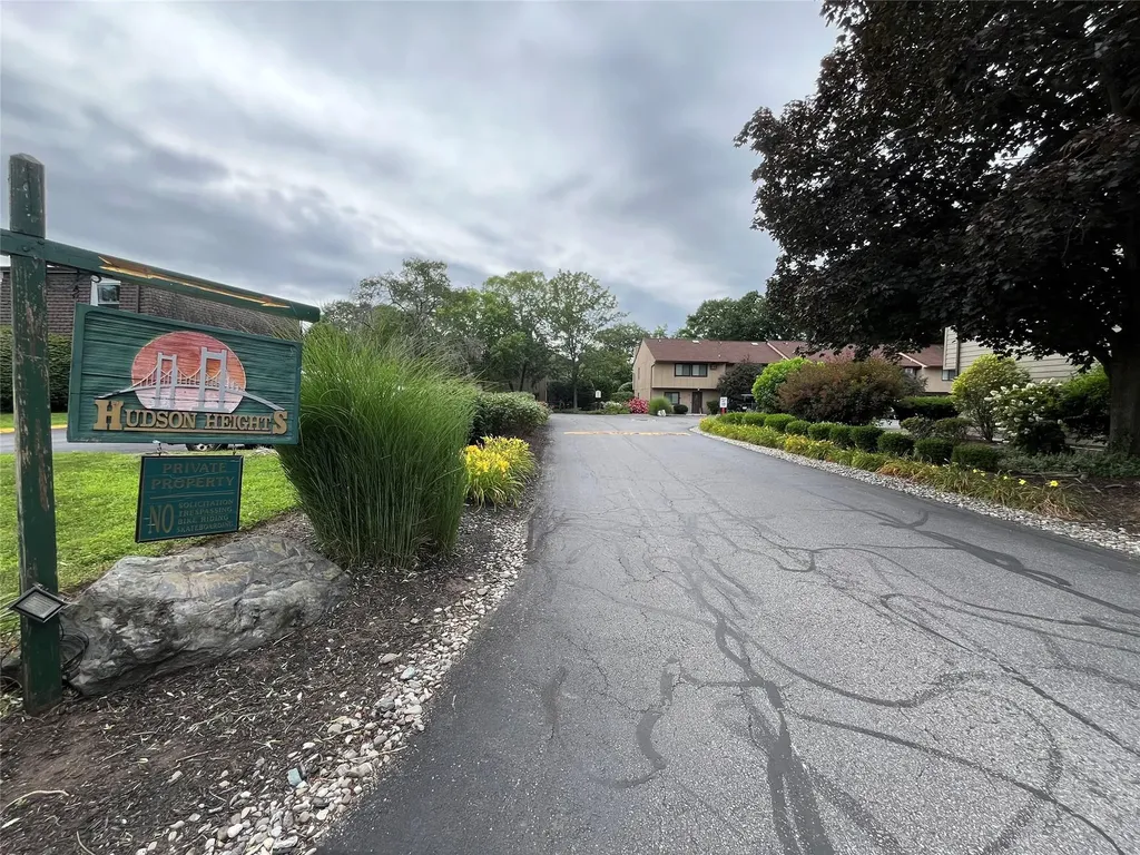 24 Hudson Heights Drive Poughkeepsie NY 12601