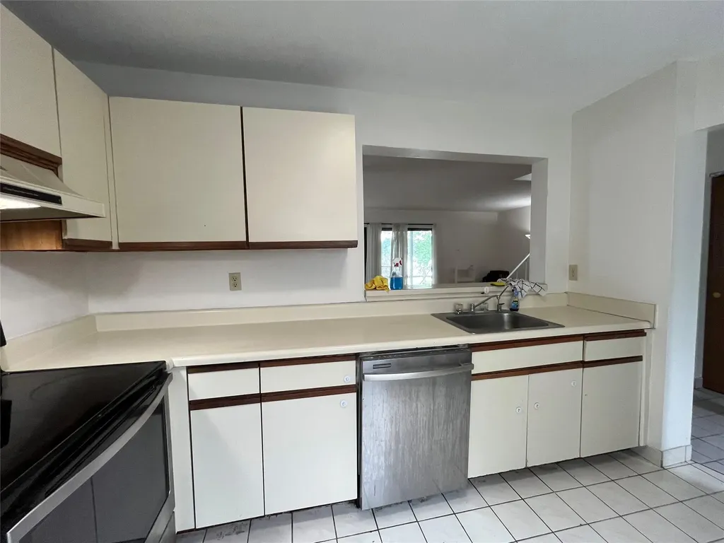 24 Hudson Heights Drive Poughkeepsie NY 12601
