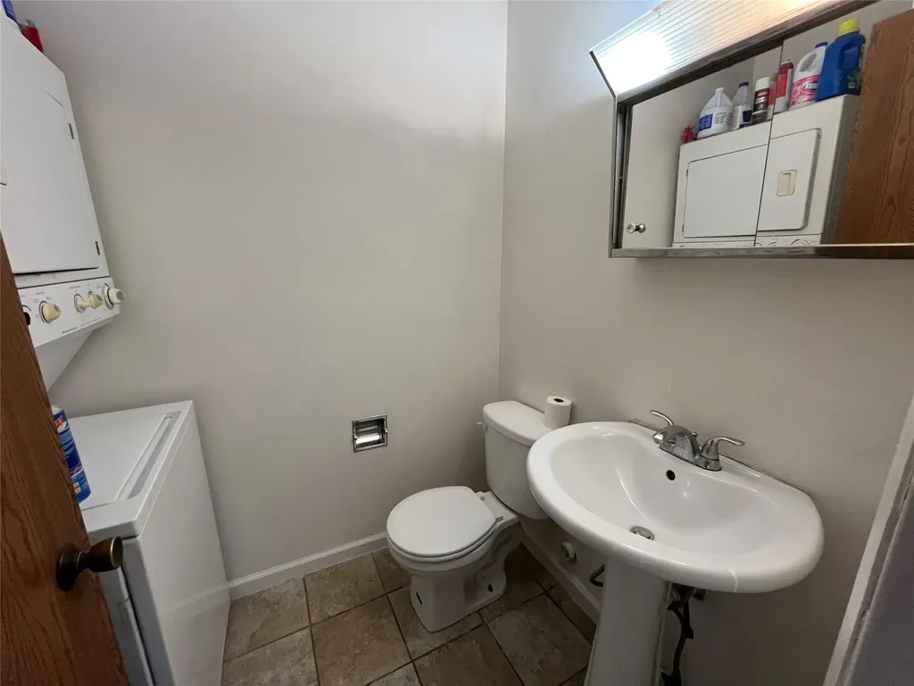 24 Hudson Heights Drive Poughkeepsie NY 12601