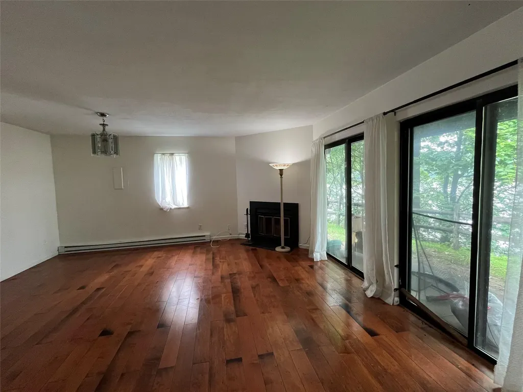 24 Hudson Heights Drive Poughkeepsie NY 12601