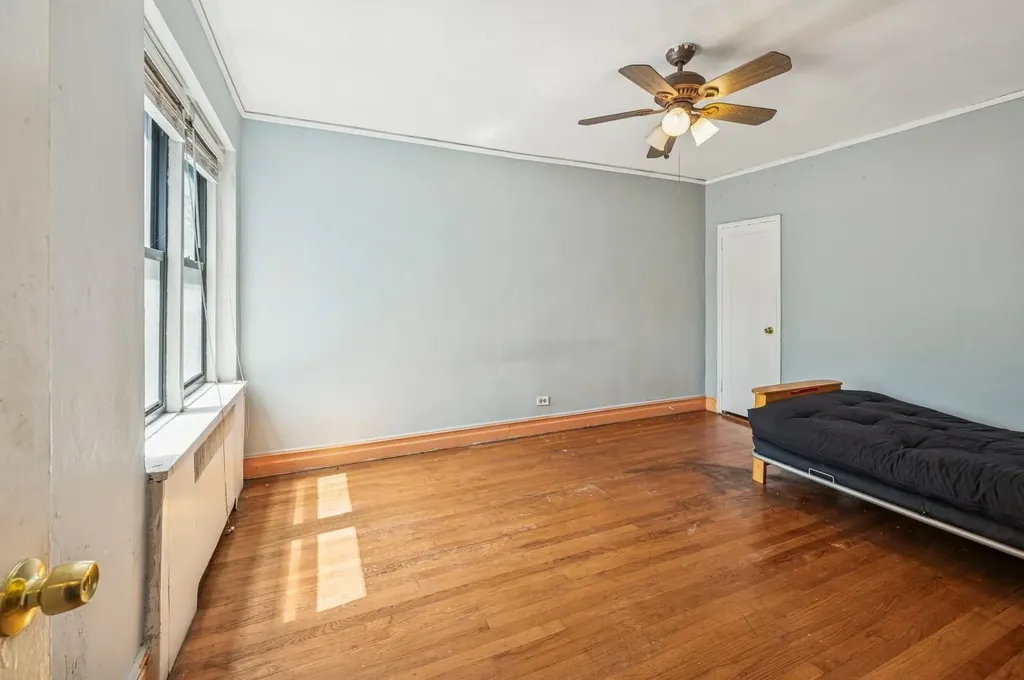 306 E Mosholu Parkway S Bronx NY 10458