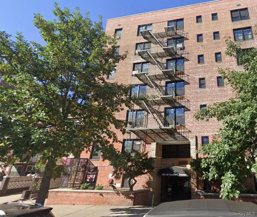 143-45 Sanford Avenue Flushing NY 11355