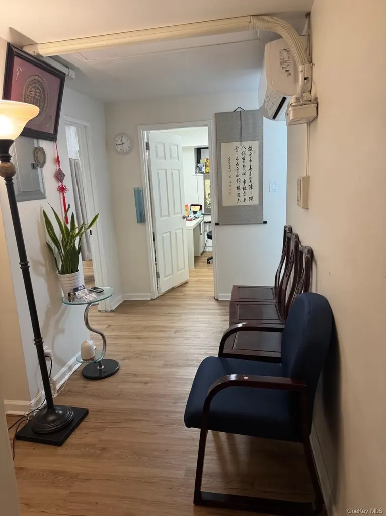143-45 Sanford Avenue Flushing NY 11355