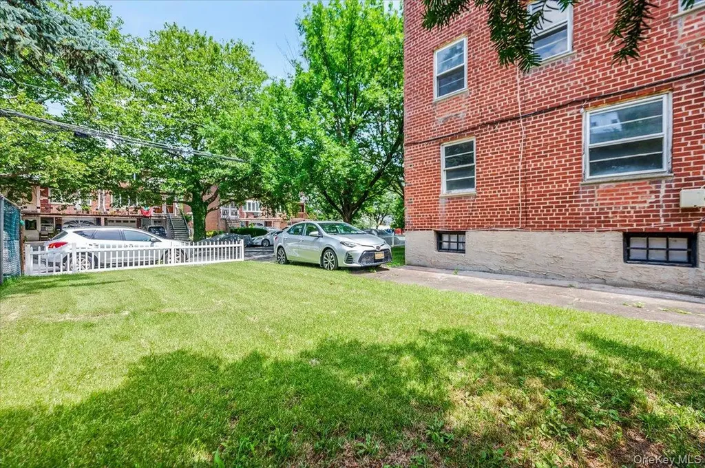 6633 Avenue M Brooklyn NY 11234