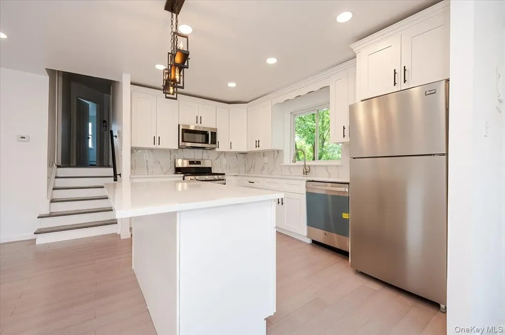 6633 Avenue M Brooklyn NY 11234