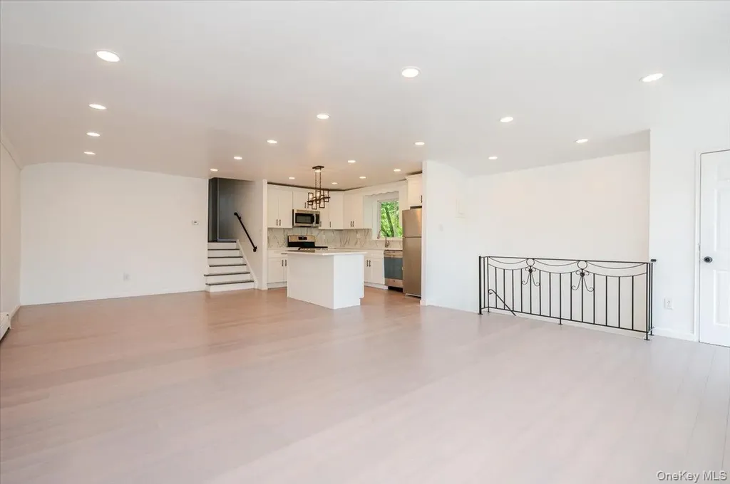 6633 Avenue M Brooklyn NY 11234