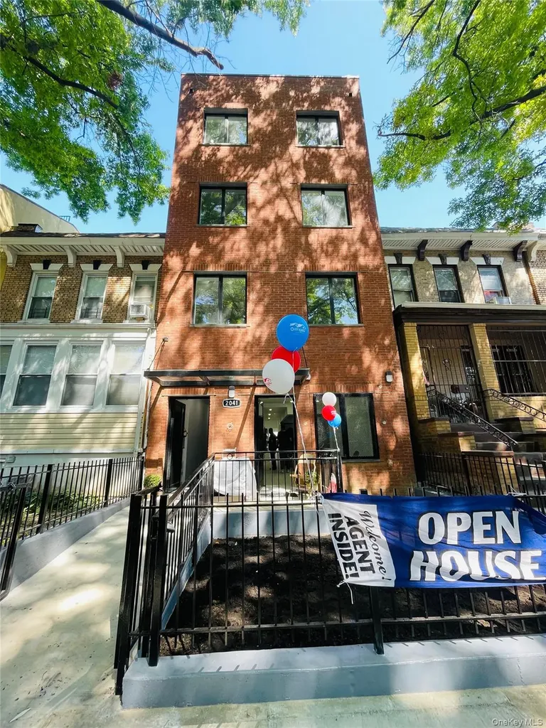 2041 Strauss Street Brooklyn NY 11212