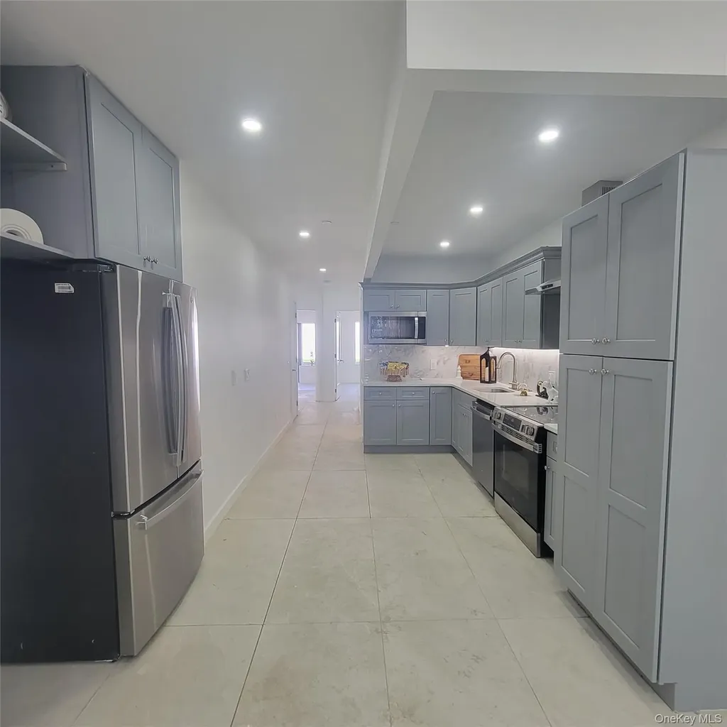 2041 Strauss Street Brooklyn NY 11212