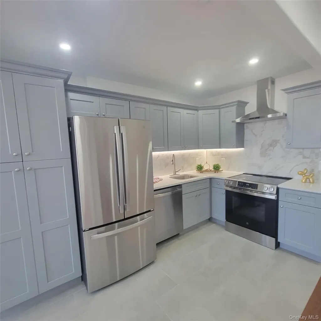 2041 Strauss Street Brooklyn NY 11212