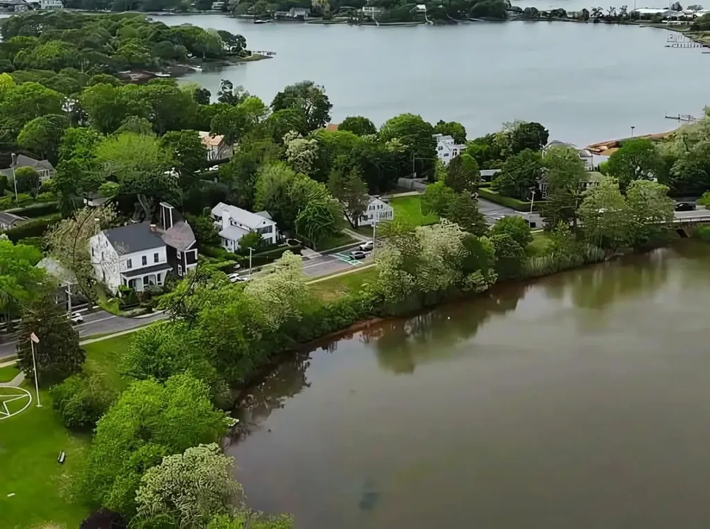 352 Main Street Sag Harbor NY 11963
