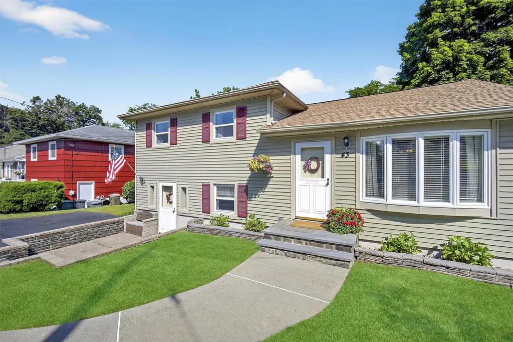 43 Sherman Drive Newburgh NY 12550