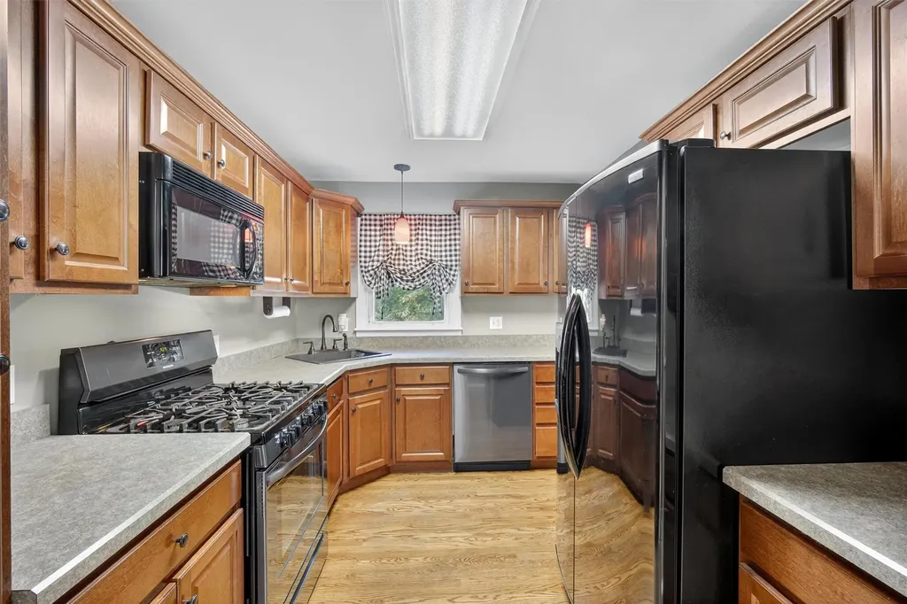 43 Sherman Drive Newburgh NY 12550