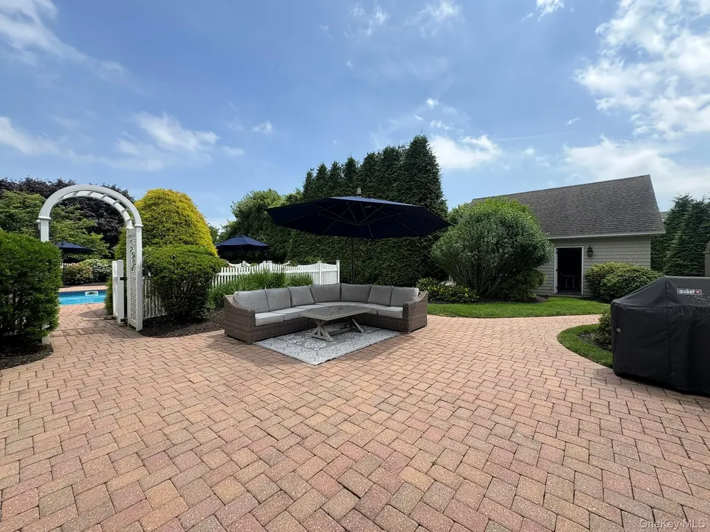 365 Chablis Path Southold NY 11971