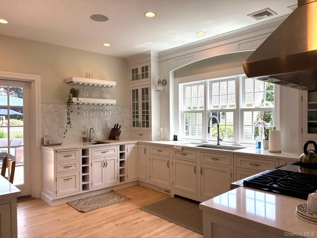 365 Chablis Path Southold NY 11971