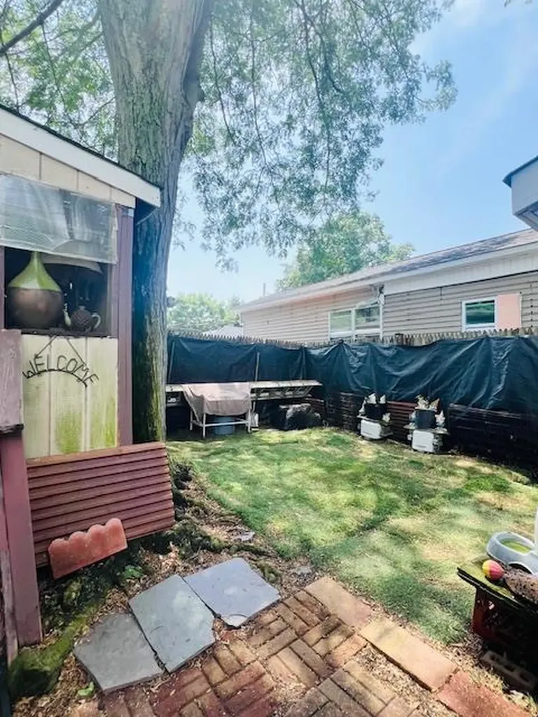 5 Elm Avenue Bay Shore NY 11706