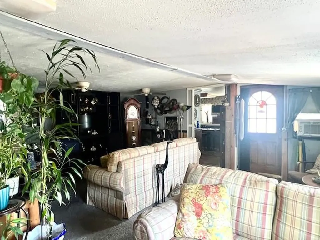 5 Elm Avenue Bay Shore NY 11706