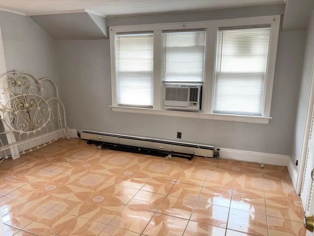 57 Bulwer Place Brooklyn NY 11207