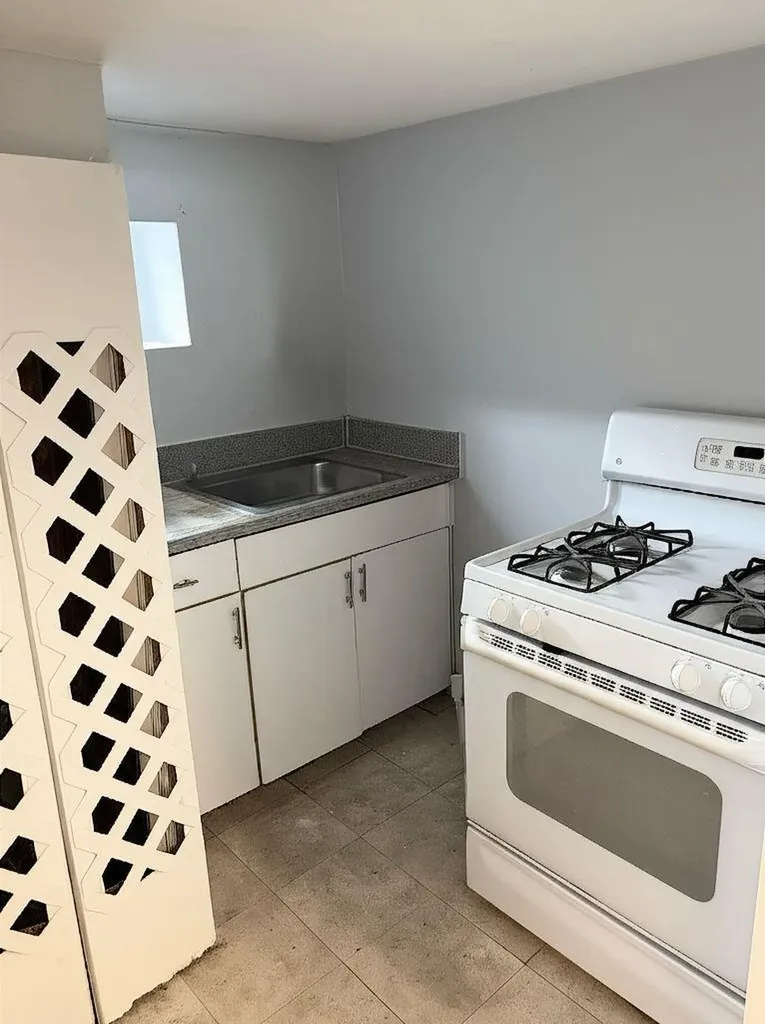 57 Bulwer Place Brooklyn NY 11207