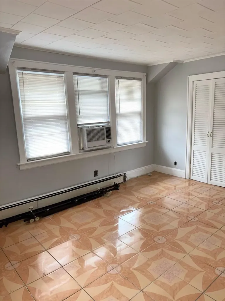 57 Bulwer Place Brooklyn NY 11207