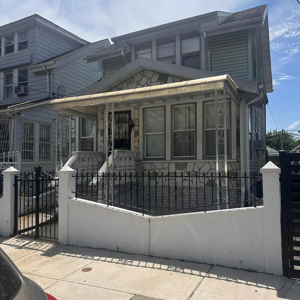 57 Bulwer Place Brooklyn NY 11207