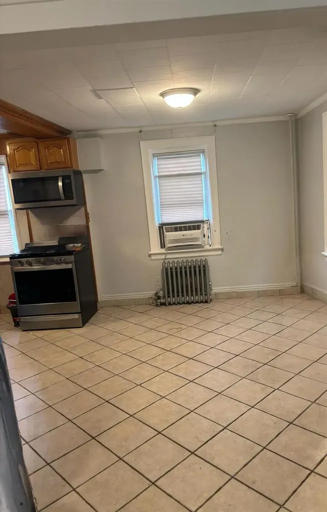 57 Bulwer Place Brooklyn NY 11207