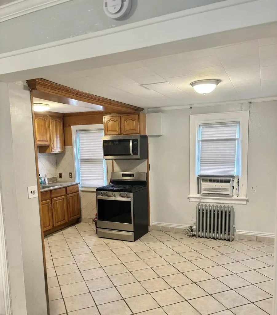 57 Bulwer Place Brooklyn NY 11207